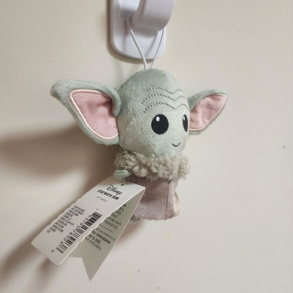 Hallmark Ornaments Small Stars Disney Star Wars Mandalorian 5" Grogu Yoda Plush - Picture 7 of 8